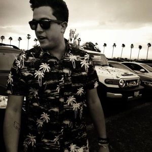 Meet your Posher, Diego